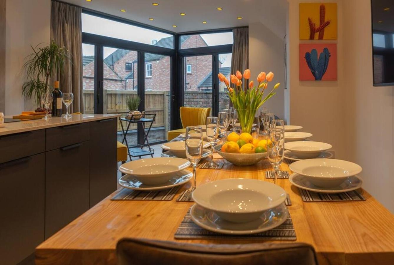 Casa de Férias Escape 2 Unwind At The Parade, Accommodates 10 York